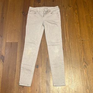 Grey American eagle jeggings gently worn. Fits more like a 2